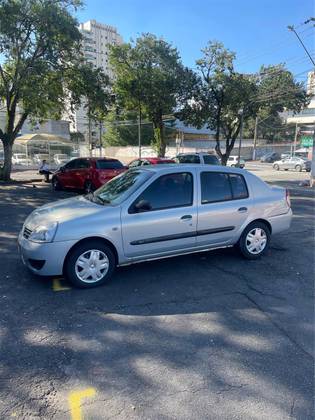RENAULT CLIO 1.6 AUTHENTIQUE 16V FLEX 4P MANUAL RENAULT CLIO 1.6 AUTHENTIQUE 16V FLEX 4P MANUAL